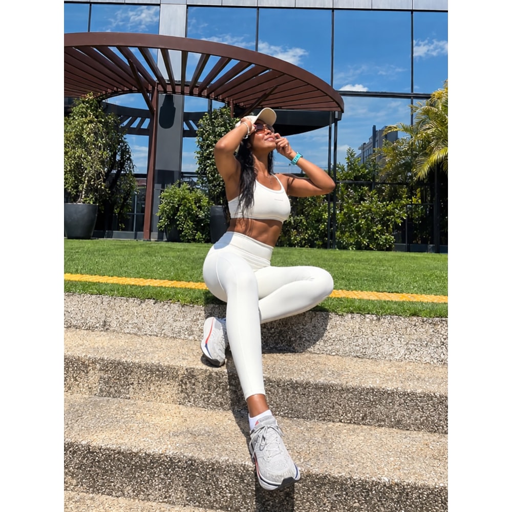 Adriana Dalamarta 1