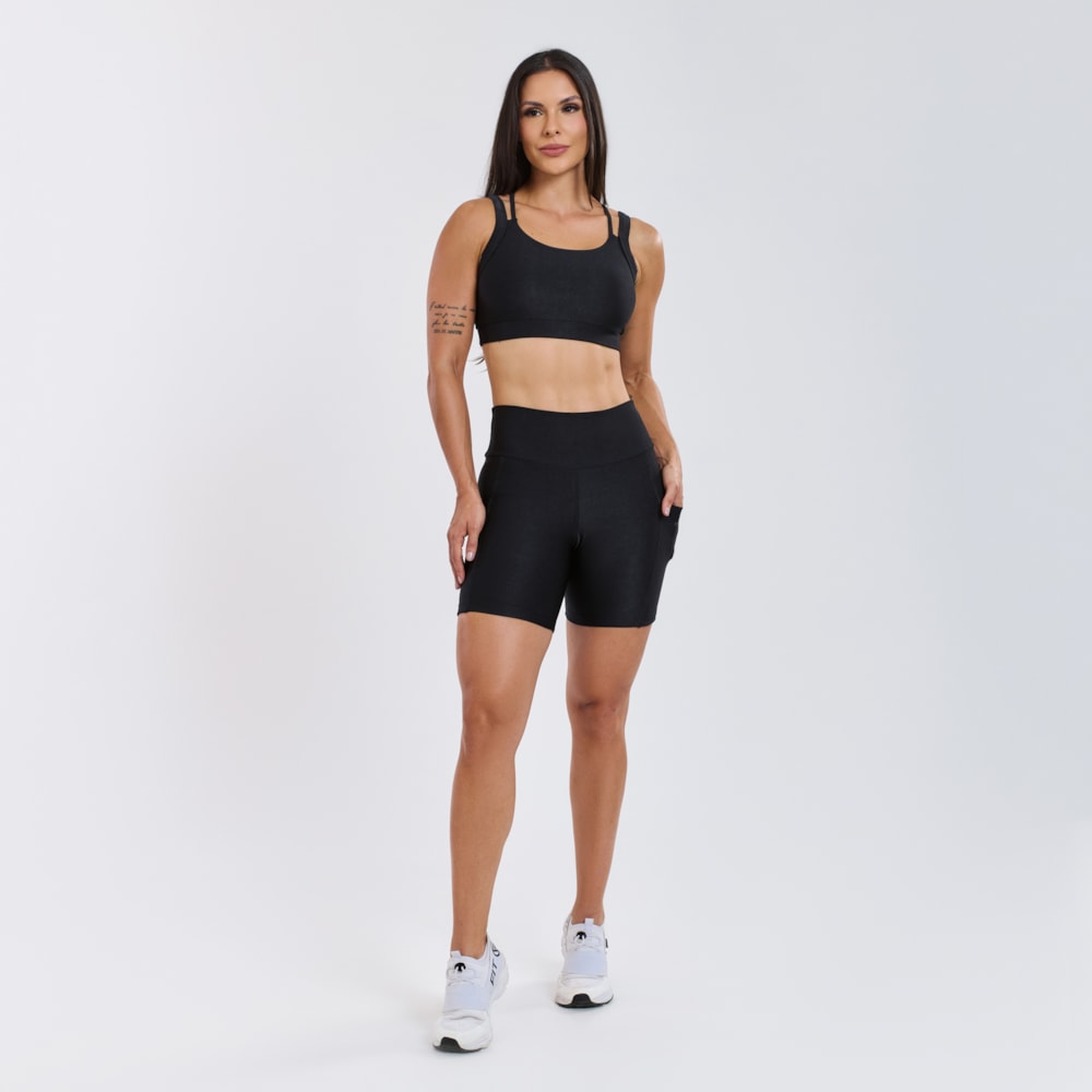 Top + Short Micro Canelado com Bolsos Preto
