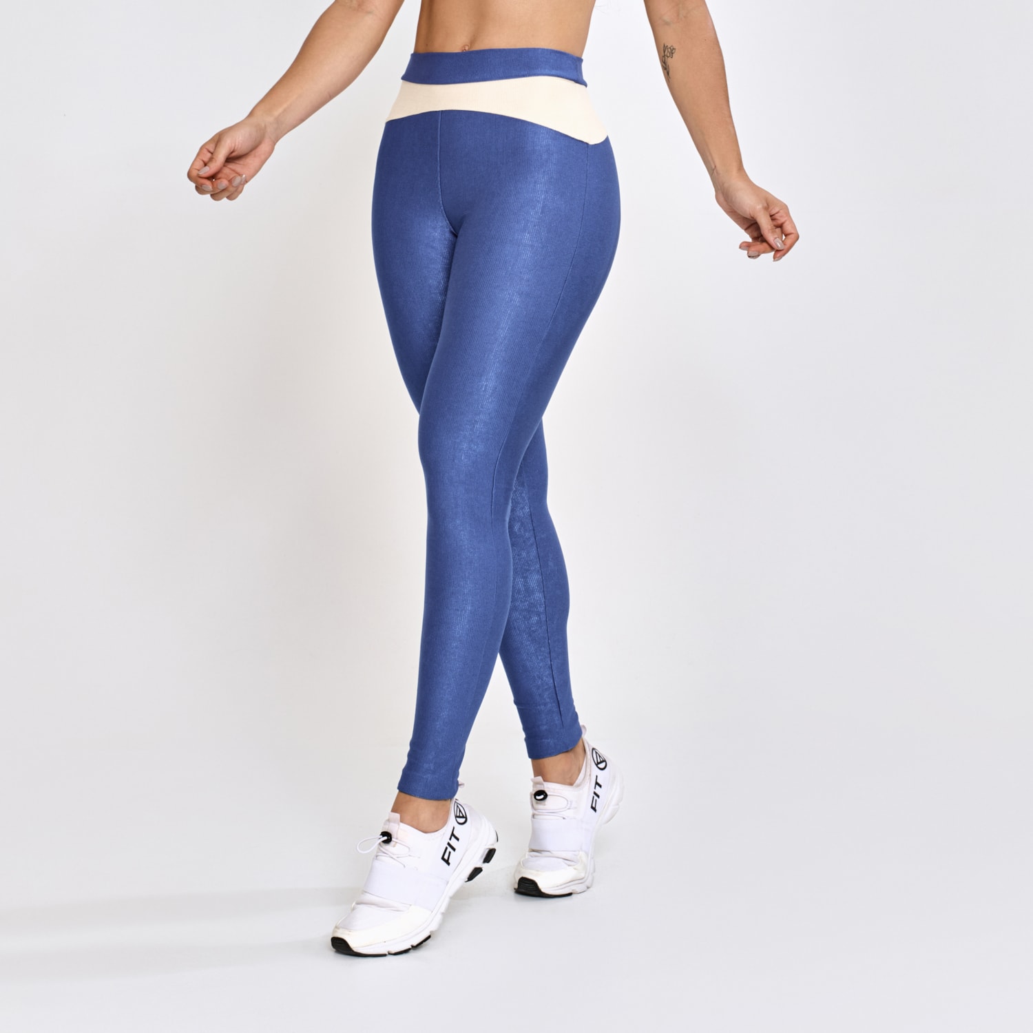 Product image - b7698bf2-f5ff-484c-a835-53cd3c0544ee