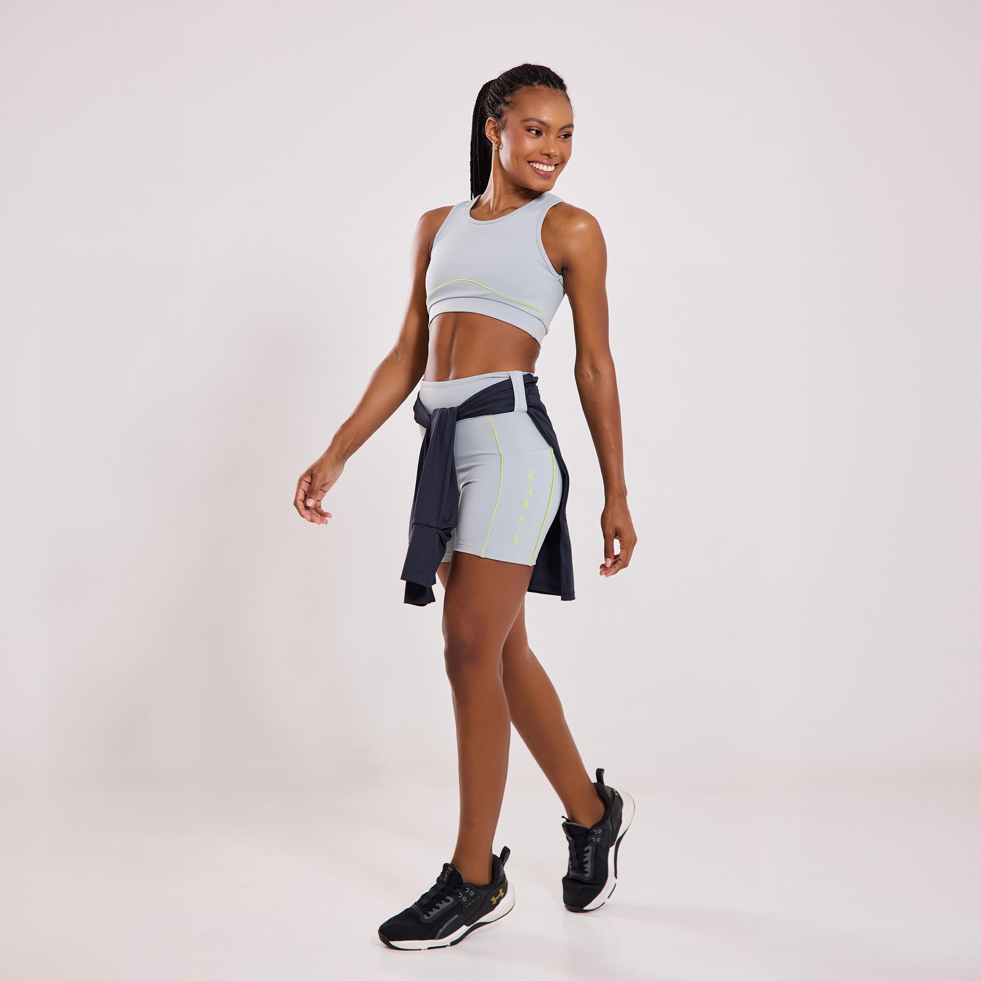 Short Poliamida Cadência Cinza Claro | Fit Urban